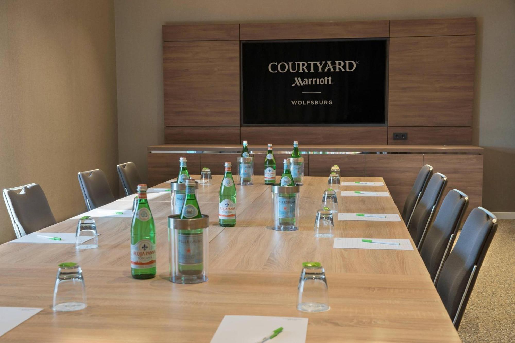 Courtyard By Marriott 4*