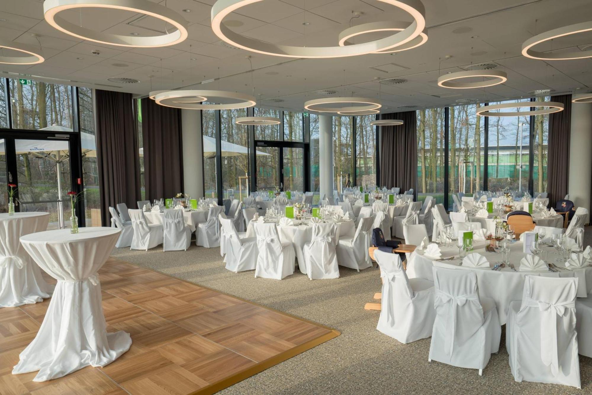 Courtyard By Marriott Wolfsburg